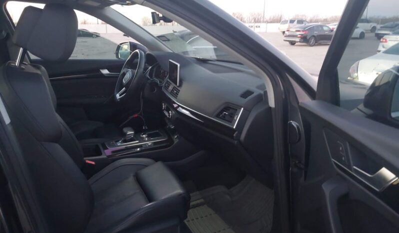 
								2018 Audi Q5 full									