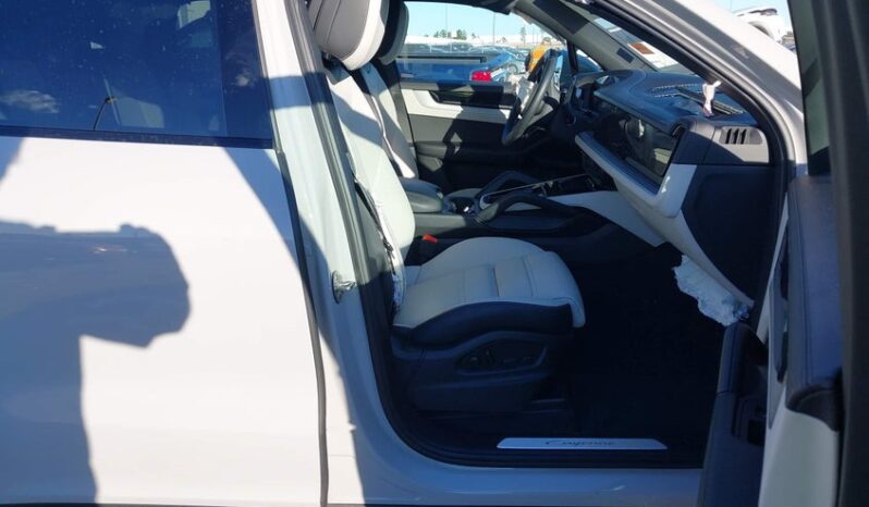 
								2025 Porsche Cayenne full									