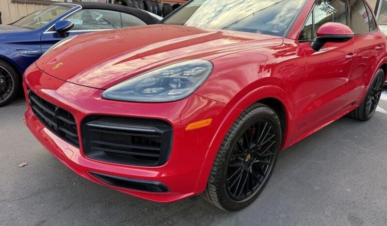 
								2022 Porsche Cayenne full									