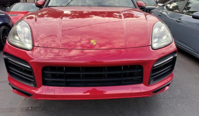 
								2022 Porsche Cayenne full									