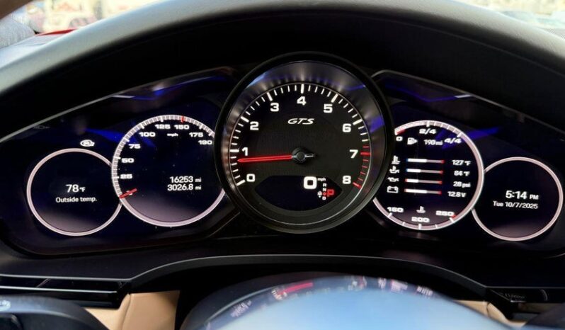 
								2022 Porsche Cayenne full									