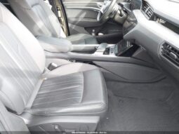 
										2021 Audi E-tron full									