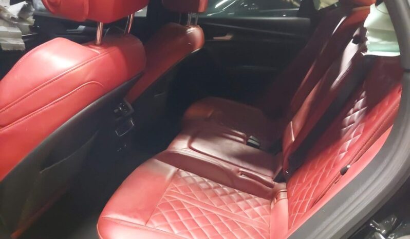 
								2024 Audi Sq5 full									