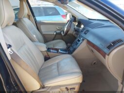 
										2013 Volvo Xc90 full									