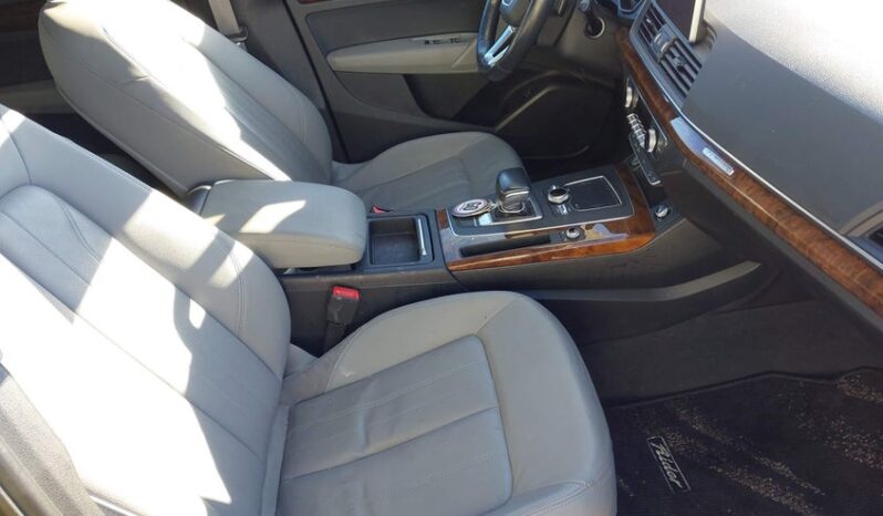 
								2018 Audi Q5 full									