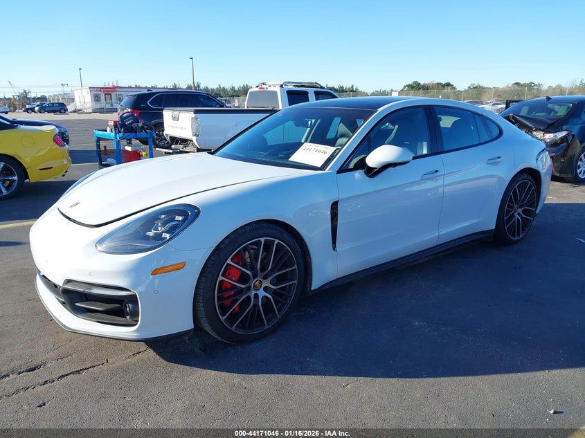 2023 Porsche Panamera