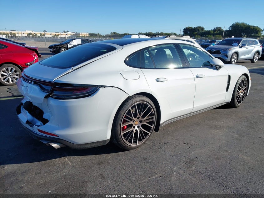 2023 Porsche Panamera