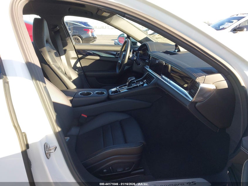 2023 Porsche Panamera