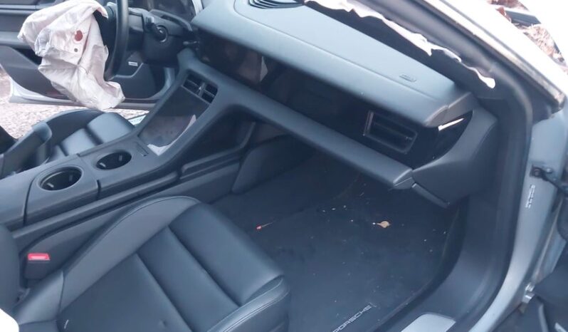 
								2021 Porsche Taycan full									