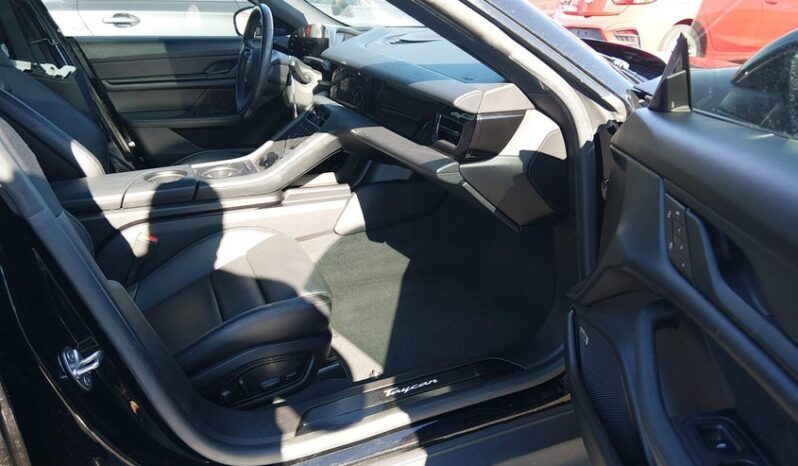 
								2022 Porsche Taycan full									