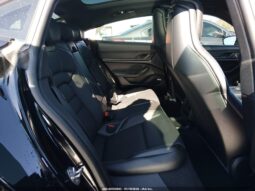 
										2022 Porsche Taycan full									