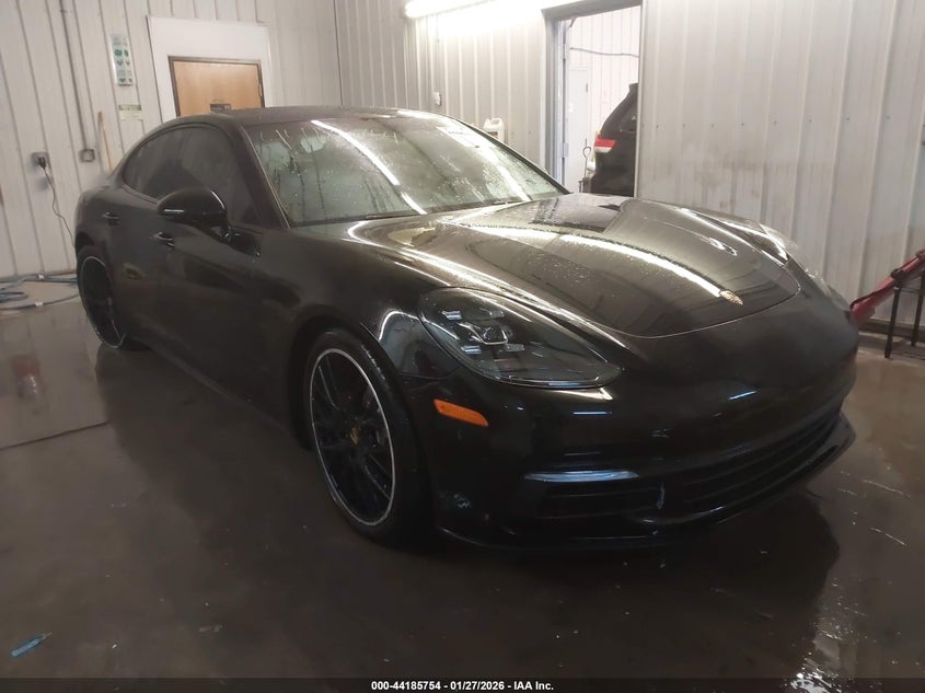 2018 Porsche Panamera
