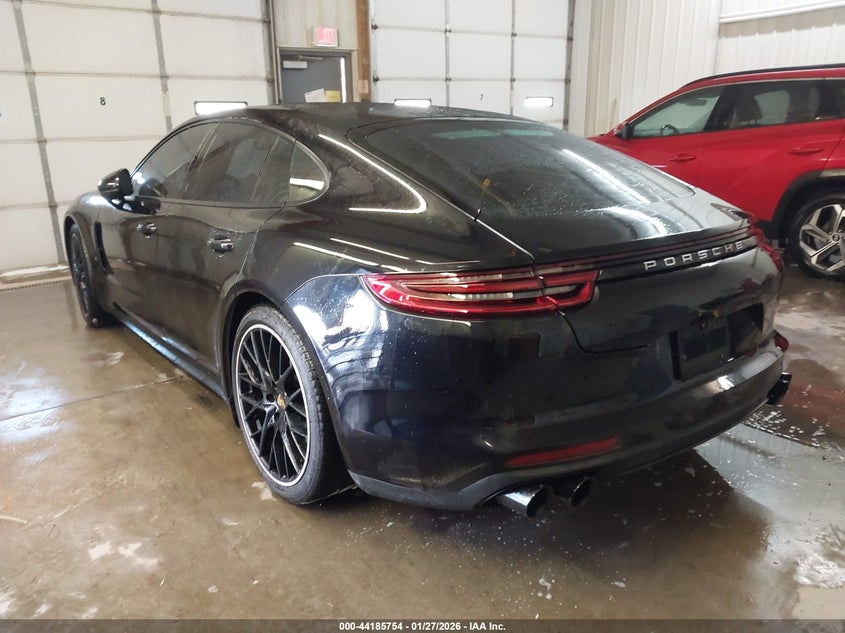 2018 Porsche Panamera