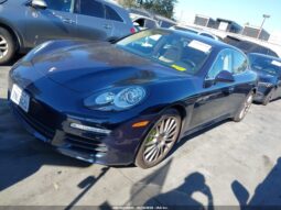 
										2015 Porsche Panamera full									