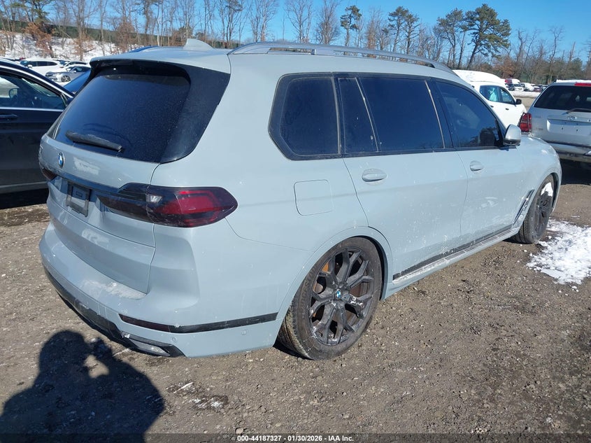 2021 BMW X7