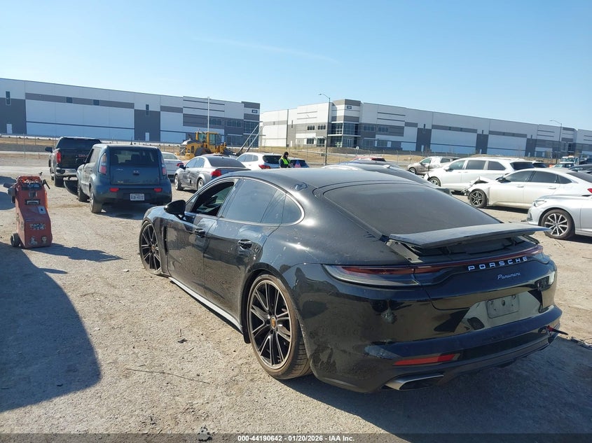 2023 Porsche Panamera