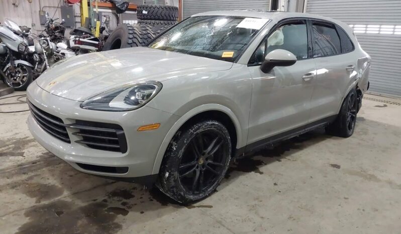 
								2022 Porsche Cayenne full									
