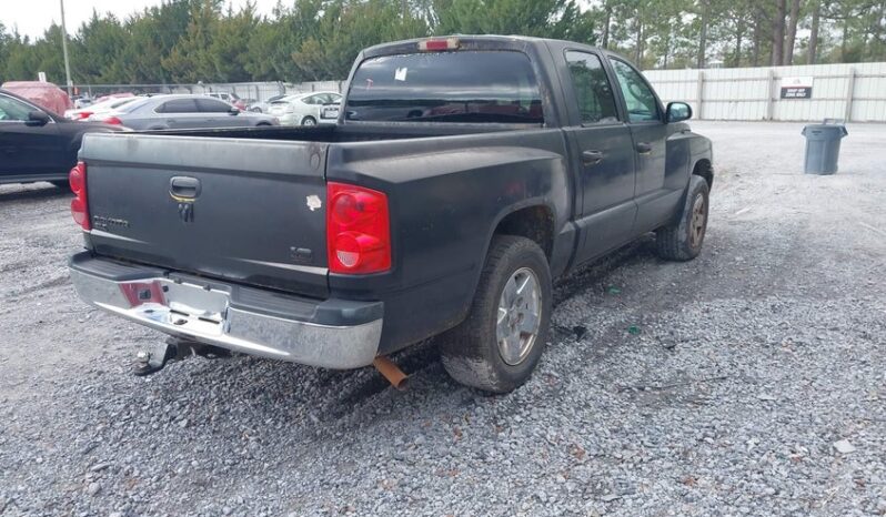 
								2006 Dodge Dakota full									