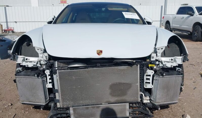 
								2018 Porsche Panamera full									