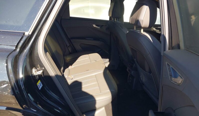 
								2025 Audi Q4 e-tron full									