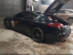
										2015 Porsche Panamera full									