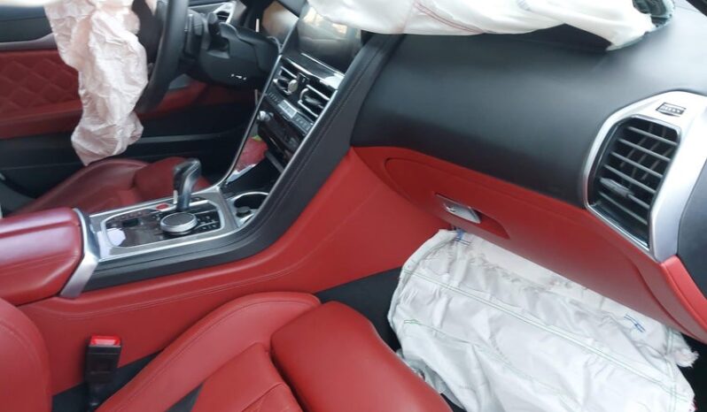 
								2022 BMW M8 full									