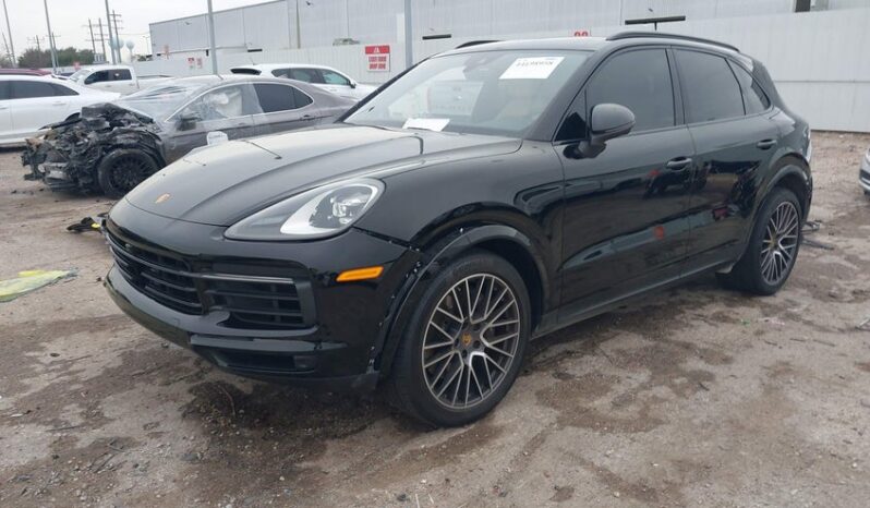 
								2022 Porsche Cayenne full									
