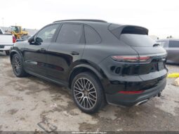 
										2022 Porsche Cayenne full									