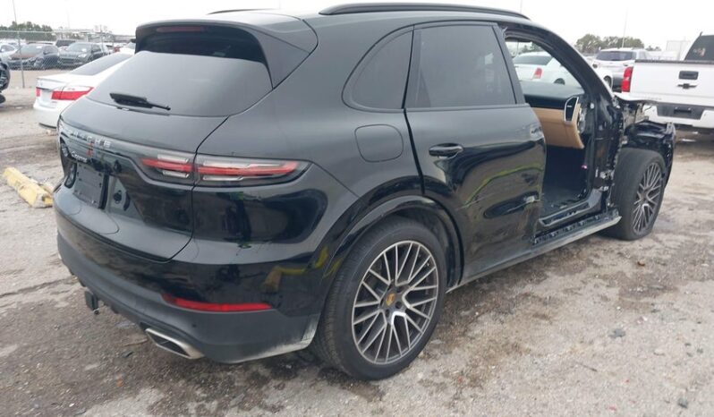 
								2022 Porsche Cayenne full									