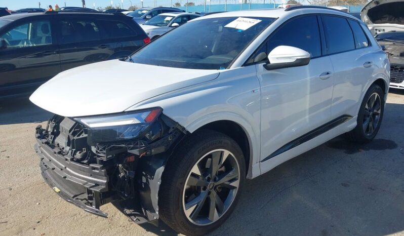 
								2024 Audi Q4 e-tron full									