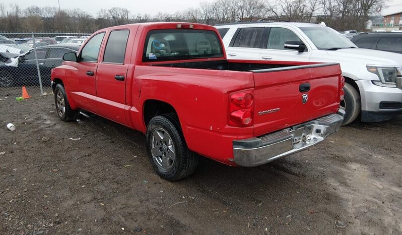 
								2005 Dodge Dakota full									