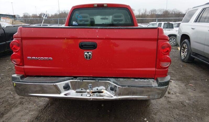 
								2005 Dodge Dakota full									