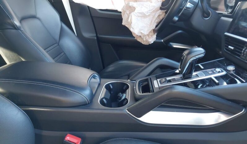 
								2021 Porsche Cayenne full									