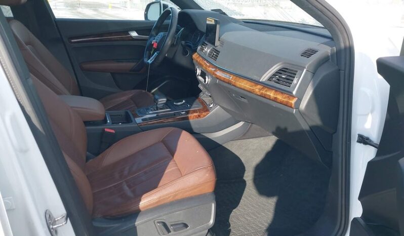 
								2018 Audi Q5 full									