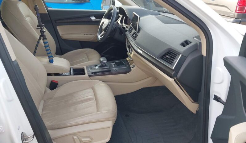 
								2018 Audi Q5 full									