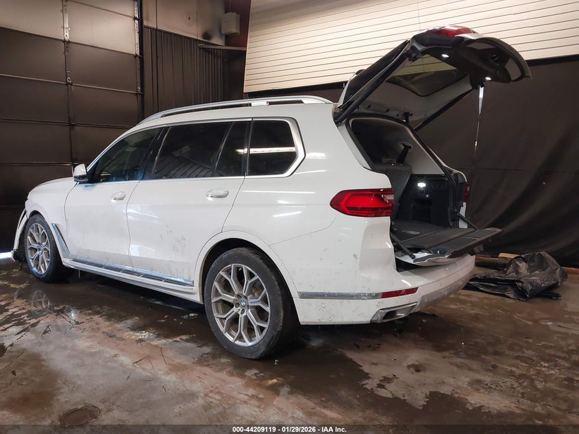 2020 BMW X7