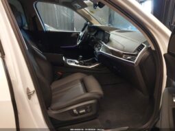 
										2020 BMW X7 full									