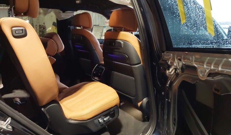 
								2024 BMW X7 full									