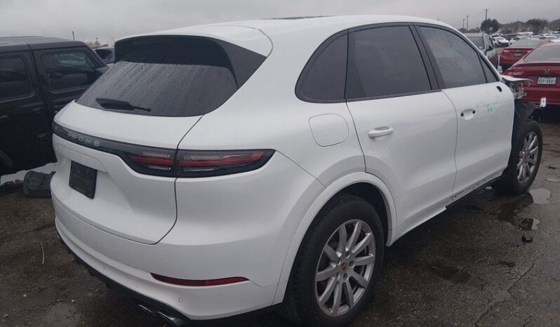 
								2022 Porsche Cayenne full									