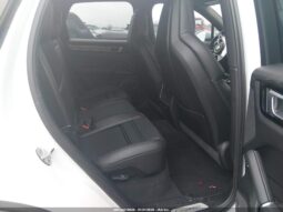 
										2022 Porsche Cayenne full									