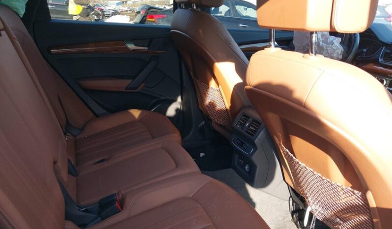 
								2022 Audi Q5 full									