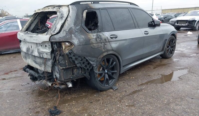 
								2024 BMW X7 full									