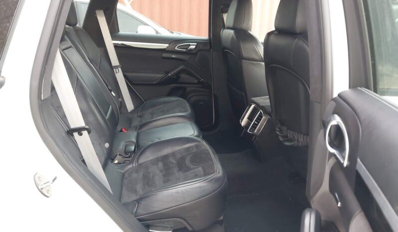 
								2016 Porsche Cayenne full									