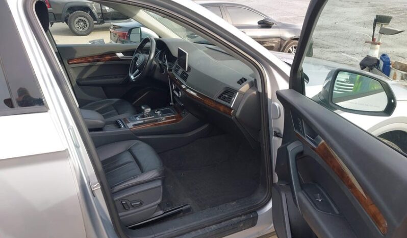 
								2018 Audi Q5 full									