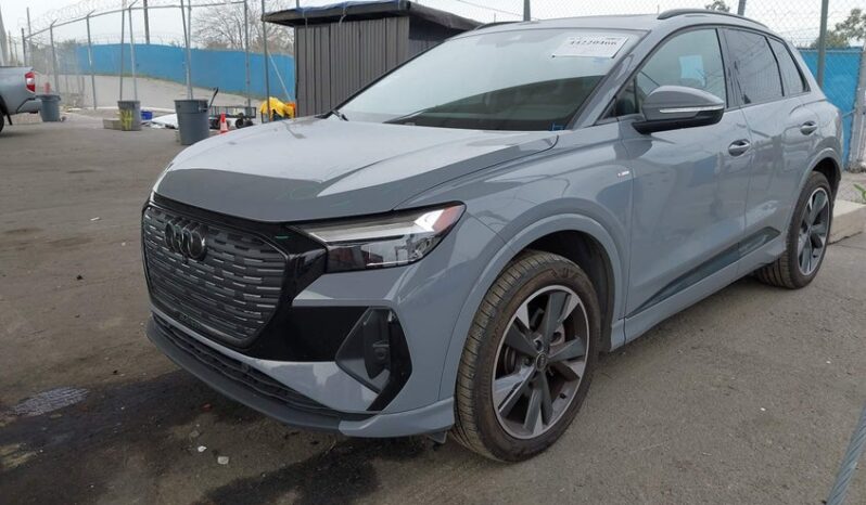 
								2023 Audi Q4 e-tron full									
