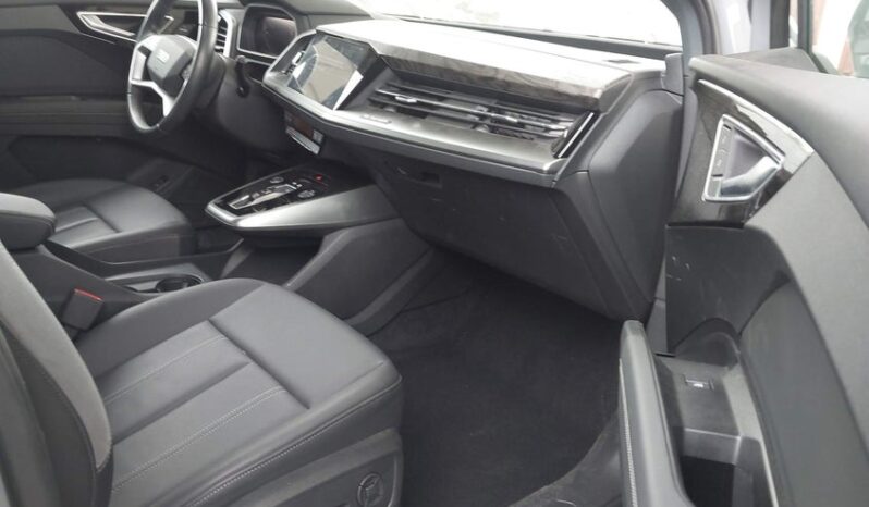 
								2023 Audi Q4 e-tron full									