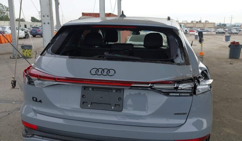 
								2023 Audi Q4 e-tron full									