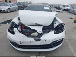 
										2022 Porsche Panamera full									