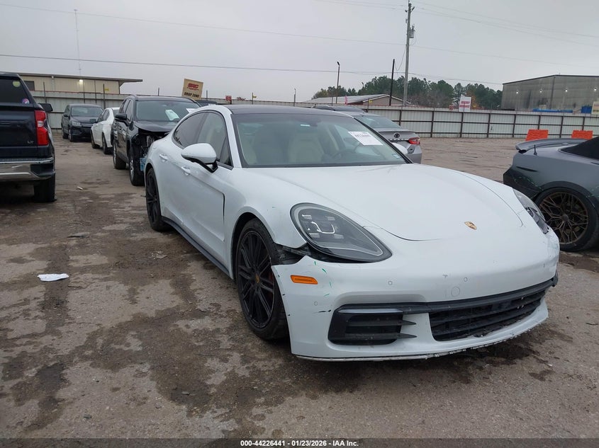 2018 Porsche Panamera