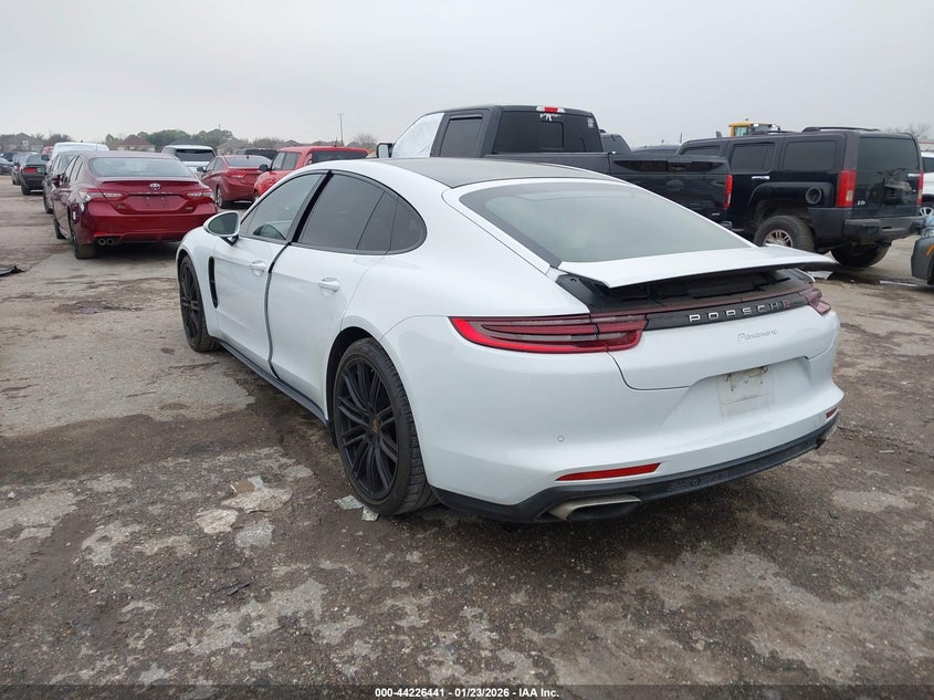 2018 Porsche Panamera